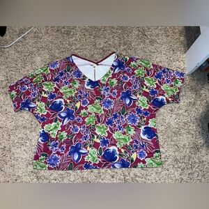Brand new from a boutique never worn xl sew in love dolman floral top